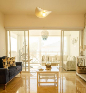 POP Riviera Golf Suite